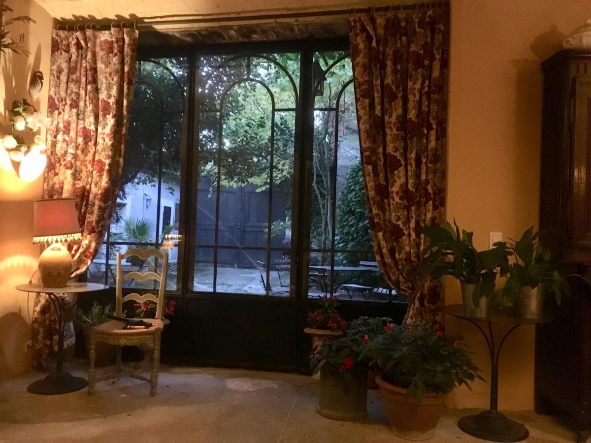 Campagne Baudeloup Bed & Breakfast LʼIsle-sur-la-Sorgue Екстериор снимка