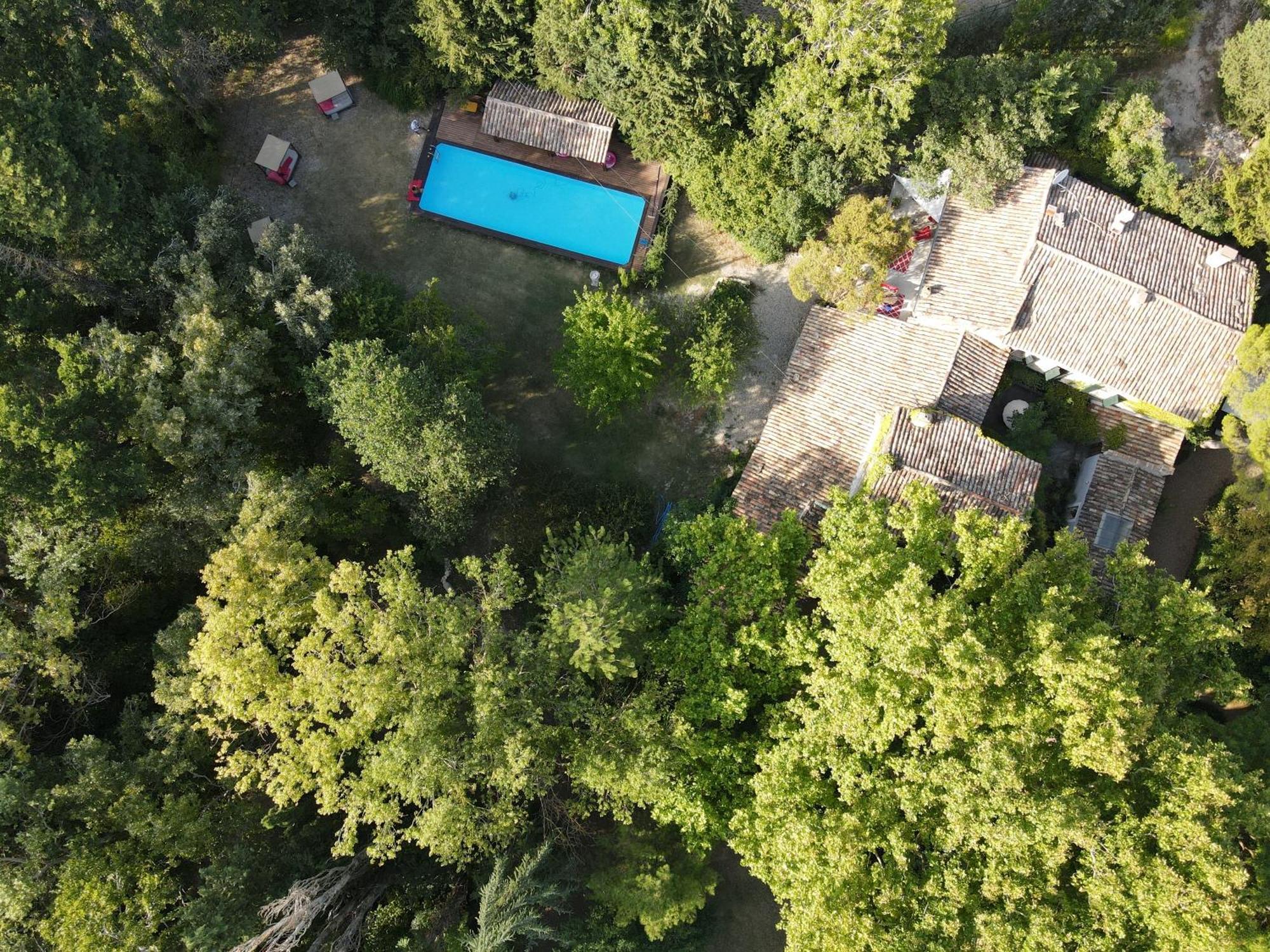 Campagne Baudeloup Bed & Breakfast LʼIsle-sur-la-Sorgue Екстериор снимка