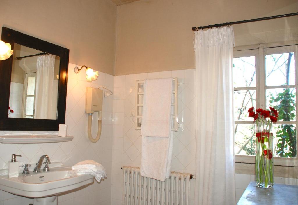 Campagne Baudeloup Bed & Breakfast LʼIsle-sur-la-Sorgue Стая снимка